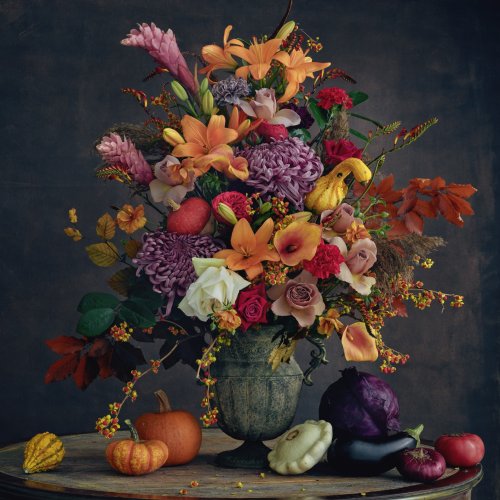 Коллекция Октябрь. Роскошная интерьерная композиция в вазе