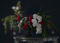 Коллекция Декабрь. Авторская дизайнерская композиция с орхидеями