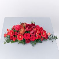 Коллекция Май. Яркая цветочная композиция на стол